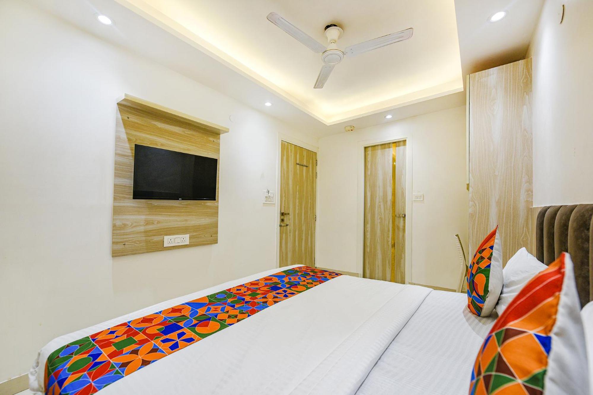 Fabhotel Luxury Inn Near Adarsh Nagar Metro Dillí Exteriér fotografie