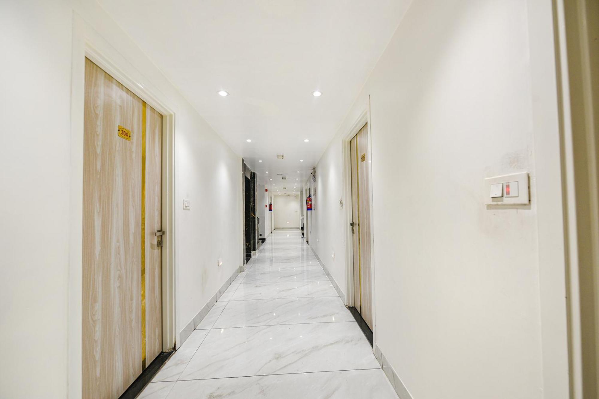 Fabhotel Luxury Inn Near Adarsh Nagar Metro Dillí Exteriér fotografie