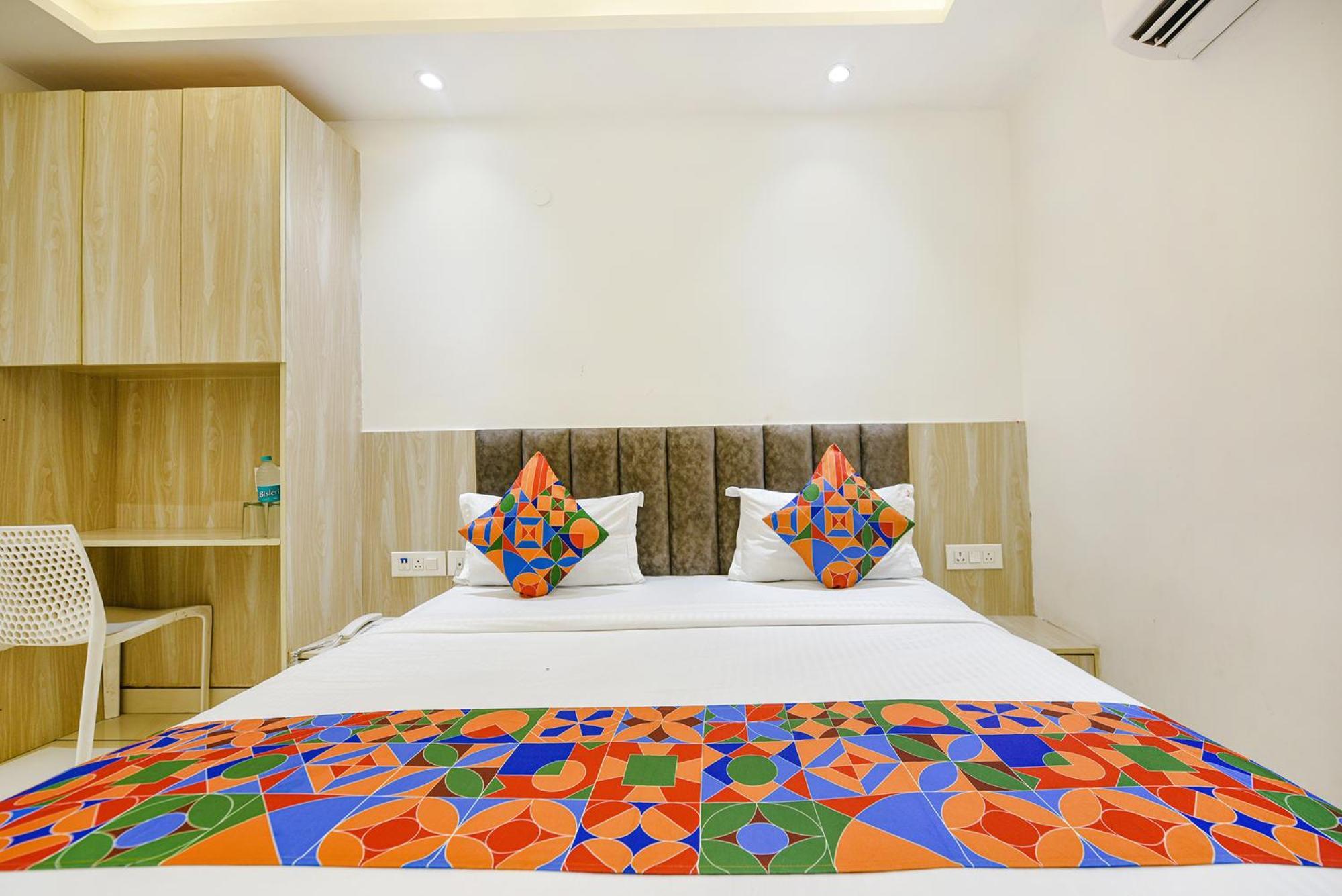 Fabhotel Luxury Inn Near Adarsh Nagar Metro Dillí Exteriér fotografie